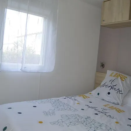 Mobile Home De Valerie 